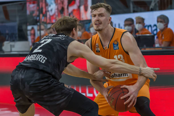 多签下维拉 多签下维拉