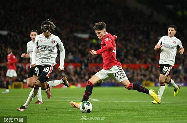 单板滑雪男 单板滑雪男