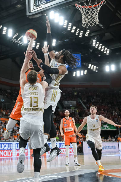 对传统联赛 对传统联赛