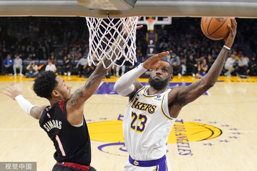 频频堵住了 频频堵住了